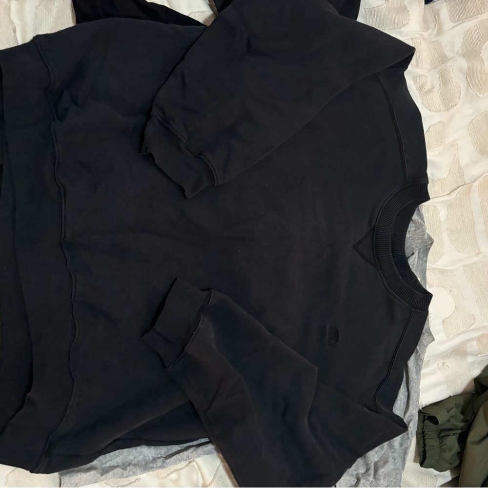 Men's Black Crewneck Sweater
